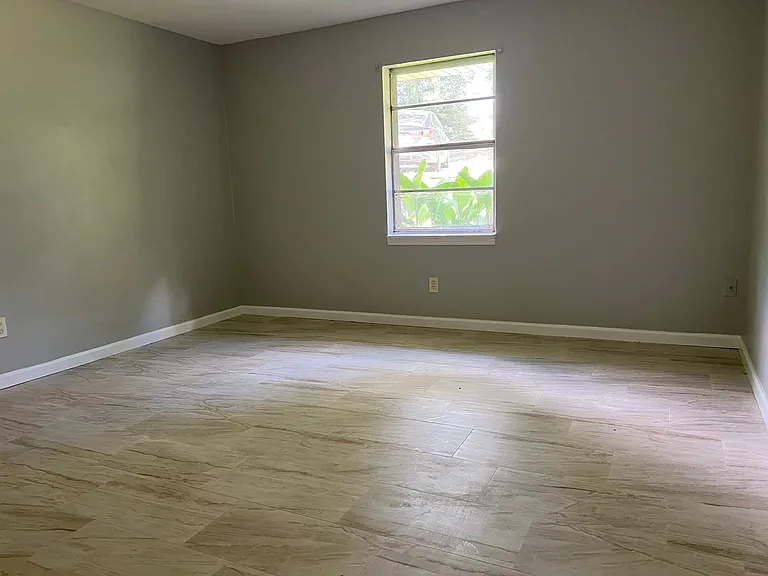 4351 Hendrix Dr — Photo 8