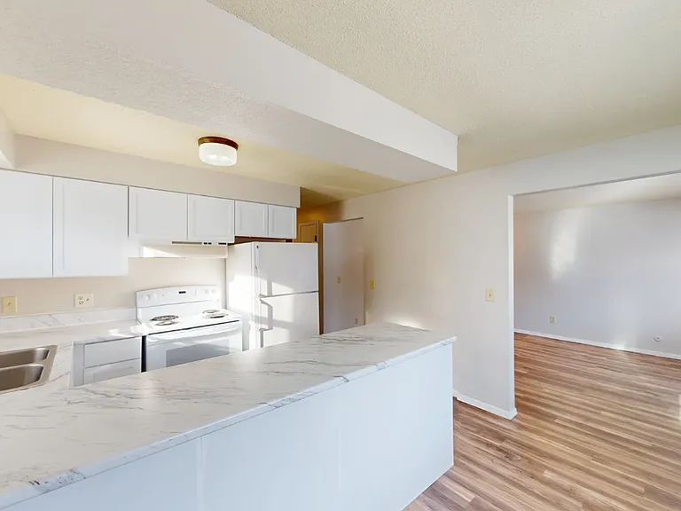 3709 S. Cathy Ave Apartments — Photo 8