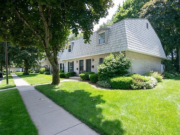2nd image of 15 Plantation Dr #15