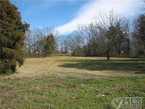 2nd image of 4658 Columbia Park