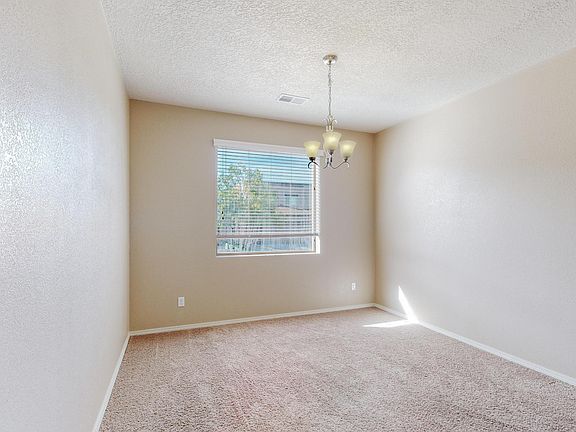 5th image of 2023 Fraser Dr SE