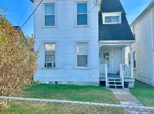 341 E Oak St, Covington, VA 24426