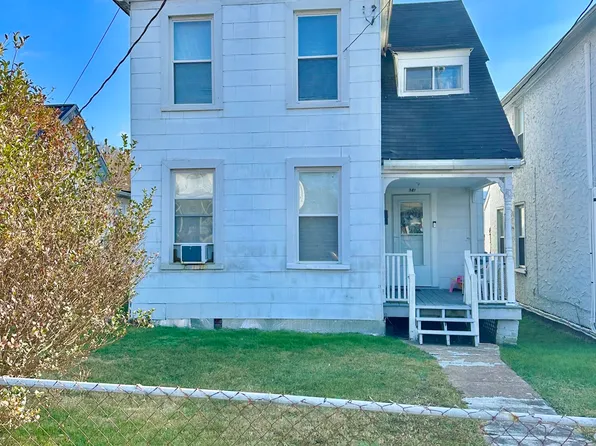 341 E Oak St, Covington, VA 24426