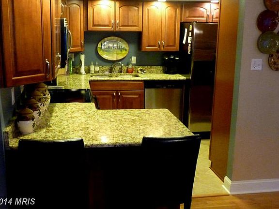 3rd image of 1101 Saint Paul St Unit 2010