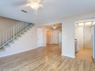 200 Ridgetop Dr APT 21, Redding, CA 96003