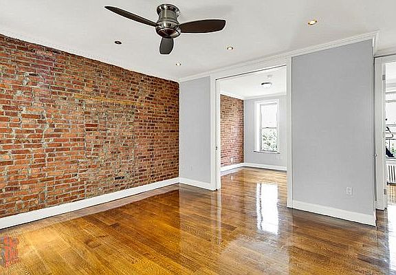 4th image of 334 E 100th St APT 3A