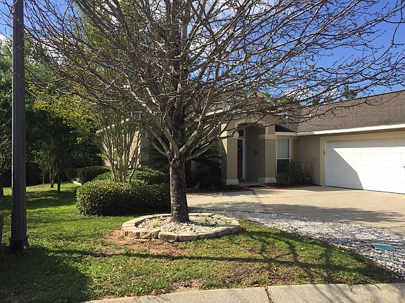 House Front Side Yard