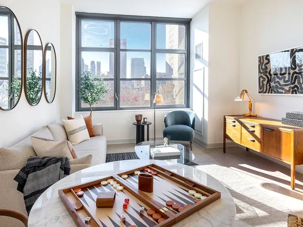 180 Front St #3F, Brooklyn, NY 11201