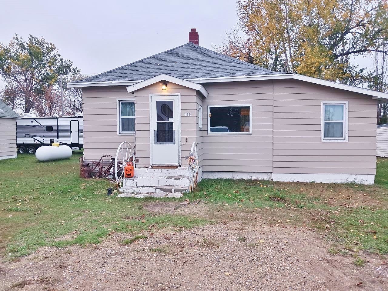 106 3rd St SW, Towner, ND 58788 Zillow