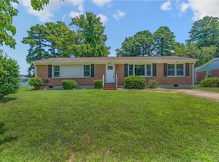 1217 Lakeview Dr, Portsmouth, VA 23701