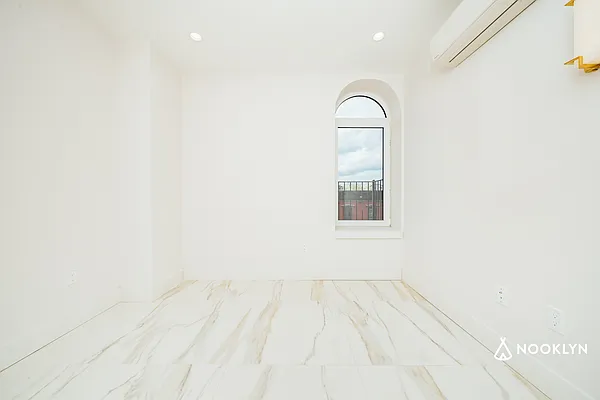 Rented by Nooklyn NYC LLC | media 20