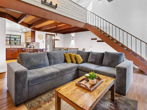 4710 Minaret Rd #3, Mammoth Lakes, CA 93546