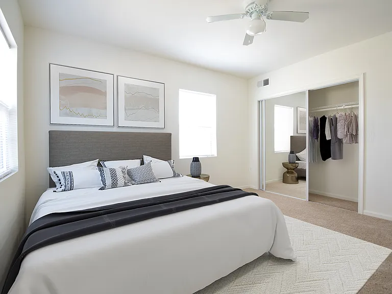Stansbury Manor Apartments & Townhomes — Photo 12