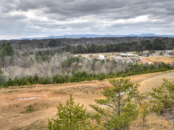 2nd image of 208 Highlands Hill Dr
