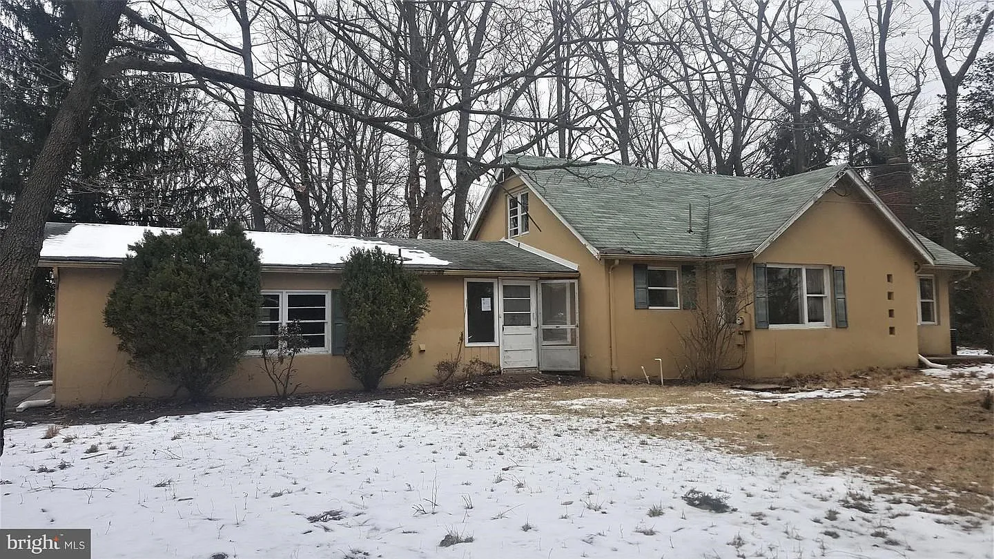 236 Wilson Rd photo 1