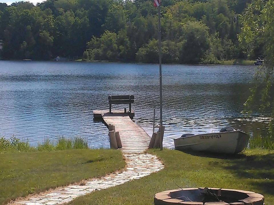 1st image of 1168 Wa Ba Tesse Dr NE