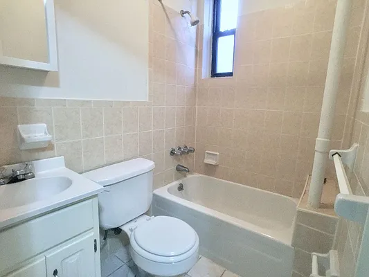 Rented by Sovereign Associates | media 22