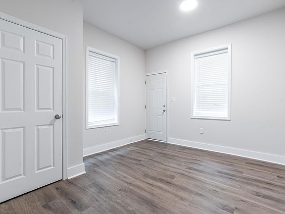 3rd image of 2503 N 31st St #2ROOMS