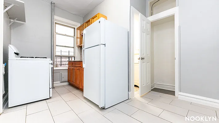 Rented by Nooklyn NYC LLC | media 9