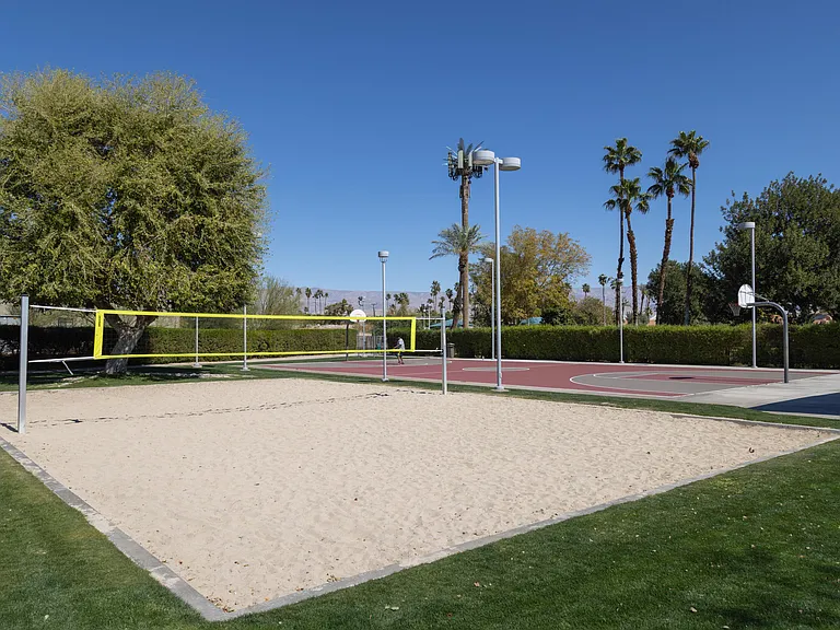 77605 California Dr — Photo 26