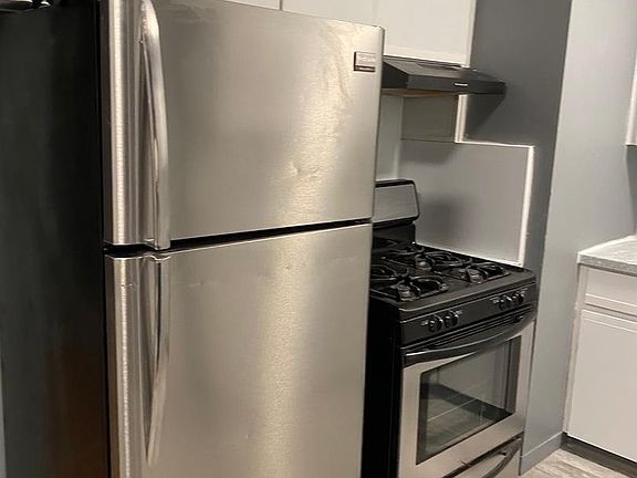 2nd image of 9415 238th St Floor 1