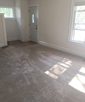 3rd image of 811 College Blvd