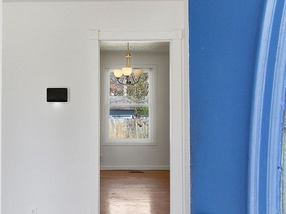 4th image of 153 Cline Ave