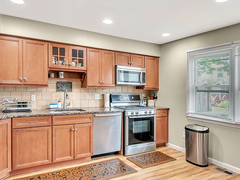 22 Hickory Ct — Photo 9