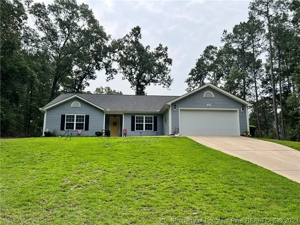 3070 Countryside Dr, Eastover, NC 28312