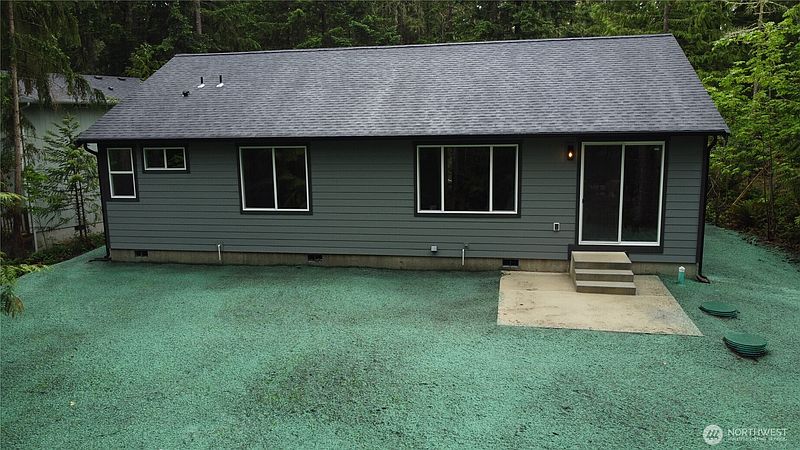 4th image of 18702 Rampart Lane SE