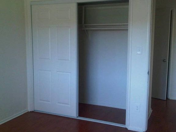 4th image of 8422 Amigo Ave APT 9