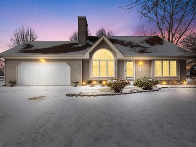 8529 South Golden Lake WAY, Franklin, WI, 53132