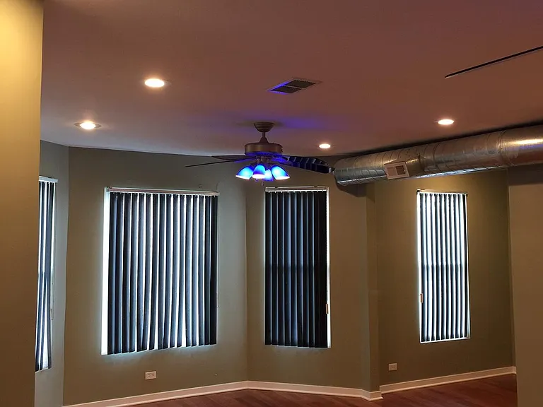 2035 N Avers Ave #2 — Photo 7