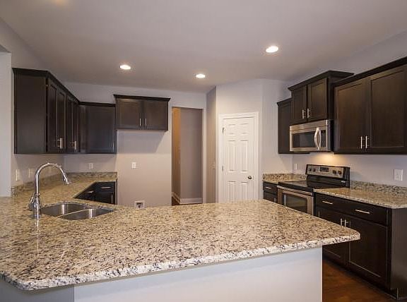 5th image of 5054 Winslow Dr #454-lot 454