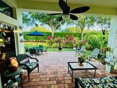 4th image of 909 Tanglewood Circle