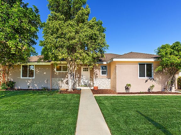 2nd image of 8622 Jumilla Ave