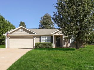 5 Avis Ct, Greer, SC 29651