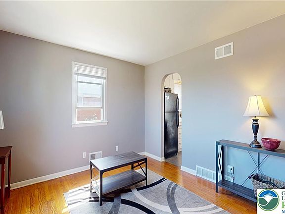 5th image of 1404 E Highland St