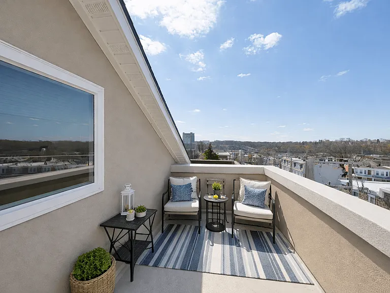 5261 Ridge Avenue — Photo 12