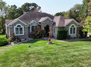 1411 Rillview Ct, Metamora, MI 48455