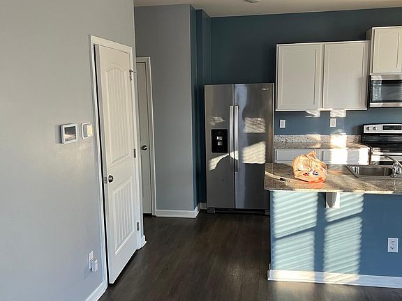 4th image of 211 Embry Blvd