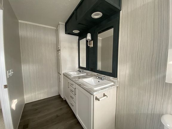 5th image of 13794 Pinewood Dr #235