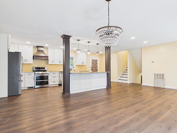 3rd image of 3117 Partipilo St