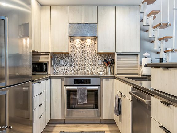 5th image of 1552 Matterhorn Cir APT 9