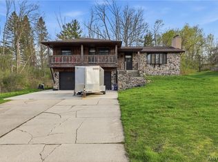 371 Elma Meadow Ln, Elma, NY 14059