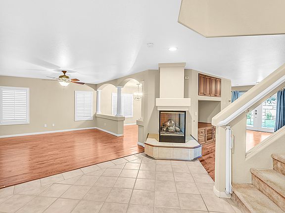 4th image of 10966 Ladyburn Ct