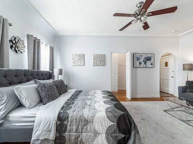 314 N Orange Grove Ave #106 — Photo 12