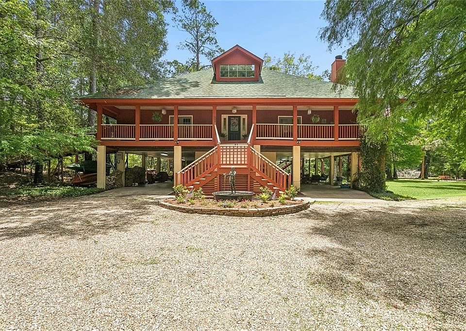 1st image of 10 Cypress Rd