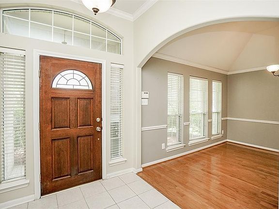 3rd image of 12307 Green Trails Dr