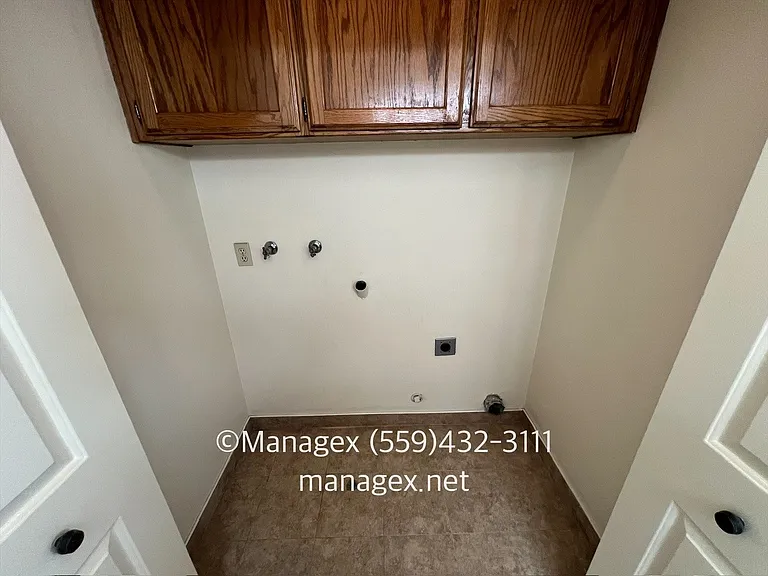 9364 N Archie Ave — Photo 13